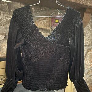 NWT  BB Dakota by Steve Madden, Black Top.  Size Medium
